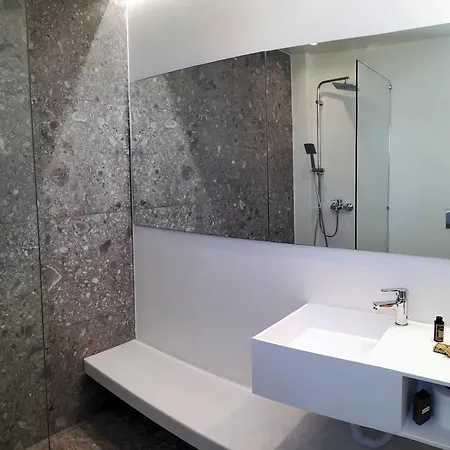 Paralos Apartament *