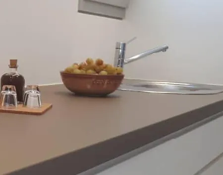 Paralos