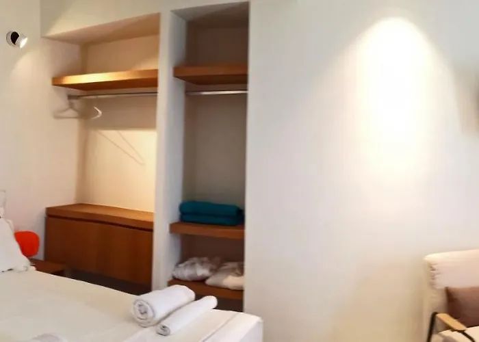 Paralos Appartement *