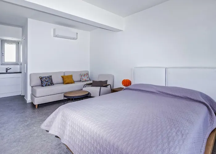 Paralos * Schoinoussa