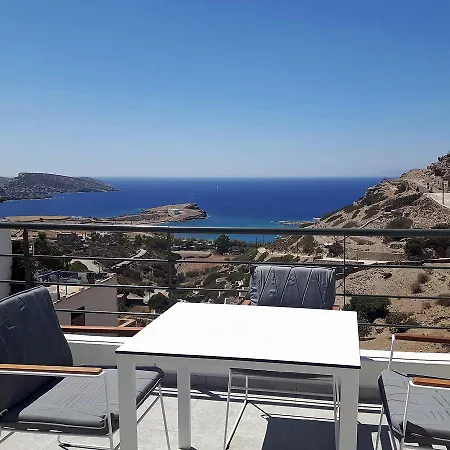 Paralos Apartman Szhinúsza