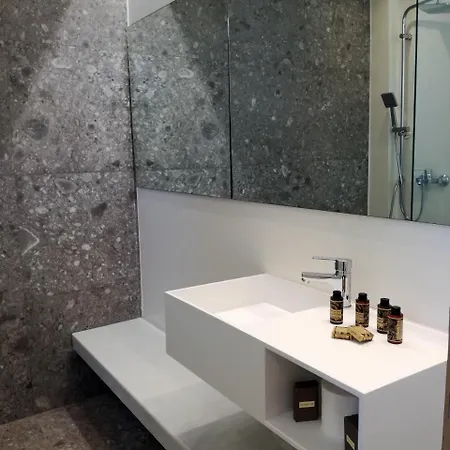 Paralos Apartamento *