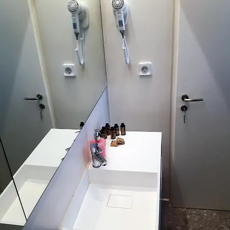 Paralos Apartamento *