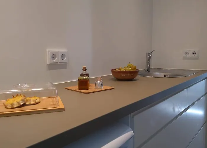 Daire Paralos Schoinoussa